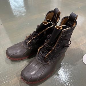 LL Bean 8” Bison boots bean boot fits men size 9-9.5